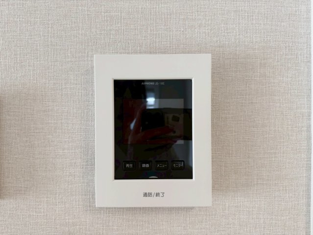 ONE HOUSE－ワンハウス－小倉南区朽網東2丁目【小倉南区　新築戸建て】の防犯設備|訪問者を確認できるTV付モニターフォン　【小倉南区　新築戸建て】