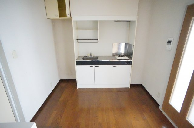 千葉市花見川区幕張本郷６丁目の賃貸マンションの居間・リビング