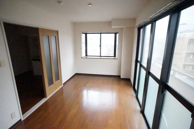 千葉市花見川区幕張本郷６丁目の賃貸マンションの内装