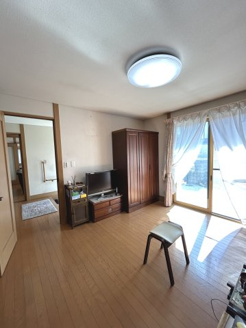 上柏田４丁目　ミサワホーム施工住宅の洋室|1階約10.2帖洋間