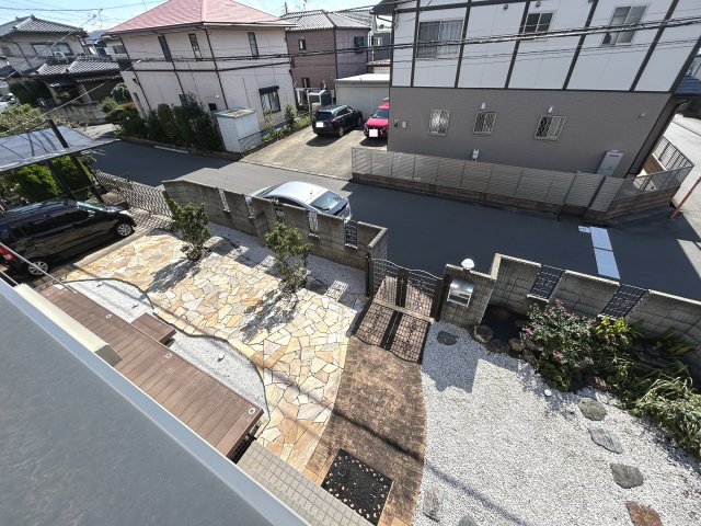 上柏田４丁目　ミサワホーム施工住宅の展望|前面6ｍ道路で車のすれ違いにもゆとりがあります