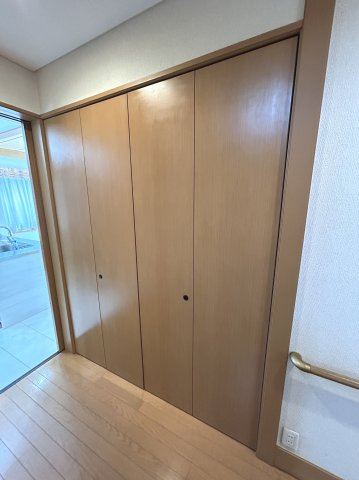 上柏田４丁目　ミサワホーム施工住宅の収納|廊下の収納庫