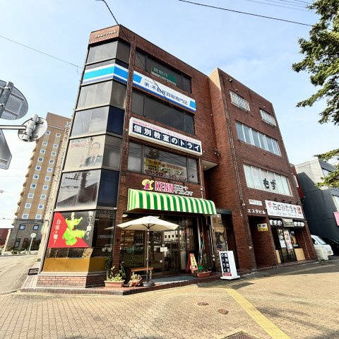 エスタビルの外観