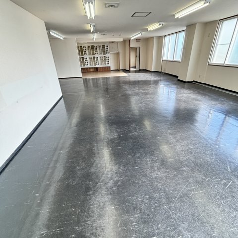 エスタビルのエントランス