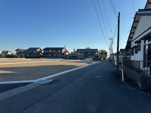 8区画分譲地　小野2丁目　8号地の前面道路含む現地写真|南側道路