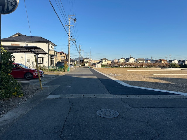 8区画分譲地　小野2丁目　2号地の前面道路含む現地写真|北側道路