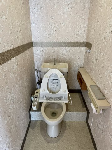 エミネンス加茂川のトイレ