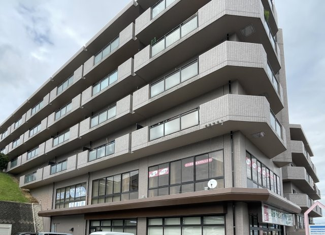 エミネンス加茂川の外観