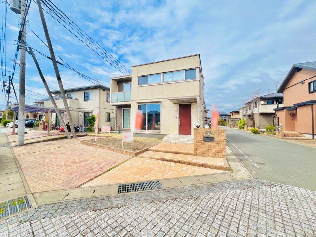 高崎市下豊岡町の前面道路含む現地写真|前面道路6ｍで、住宅地内なので駐車も楽々♪