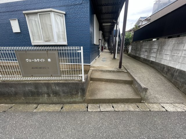 ヴェールサイド寿のエントランス