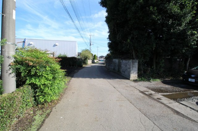 野木町友沼の前面道路含む現地写真|道路　西側から撮影