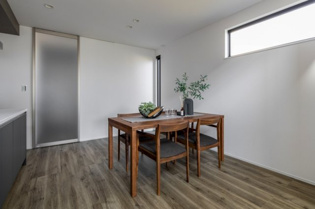 宝塚市雲雀丘2丁目新築一戸建ての居間