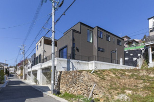 宝塚市雲雀丘2丁目新築一戸建ての外観