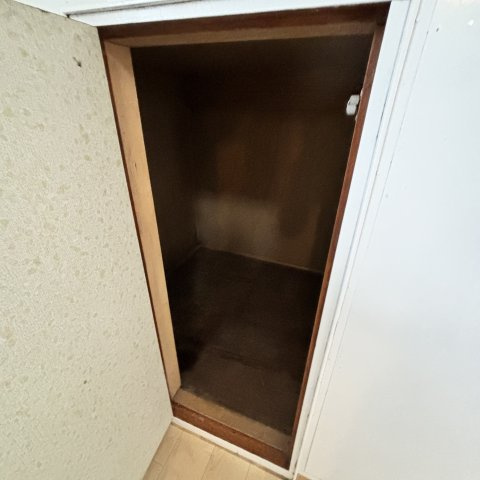 室蘭市御前水町1丁目12-28の収納