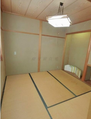 大徳寺隣の一棟貸しの内装