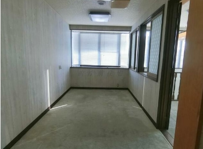 大徳寺隣の一棟貸しの内装