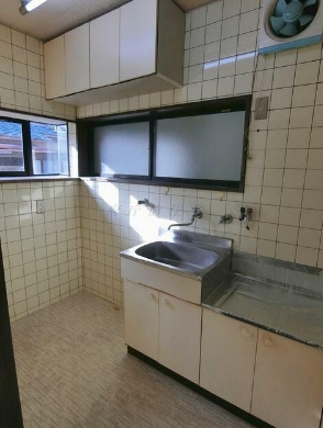 大徳寺隣の一棟貸しの内装