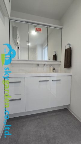 ライオンズマンション茅ヶ崎中央公園の独立洗面台