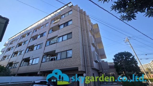 ライオンズマンション茅ヶ崎中央公園の外観