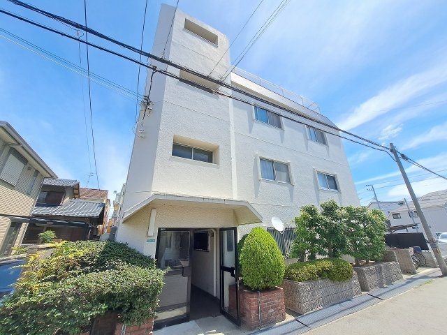 若草ハイツの外観