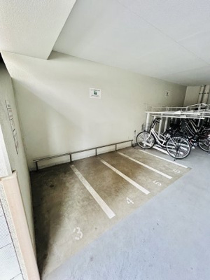 【駐車場】 | レオンコンフォート谷町六丁目