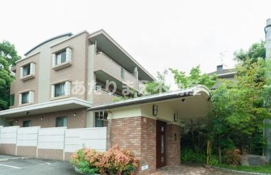 ベル・フォーレ城南の外観