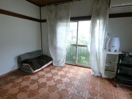 6帖の洋室は2面採光