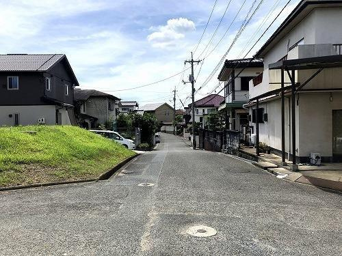 総社市泉の前面道路含む現地写真|現地（2021年7月）撮影