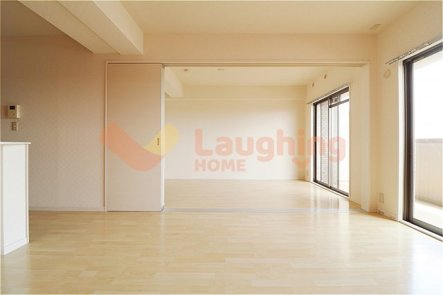 第33上野ビルの居間・リビング|ゆったり過ごせる居間です