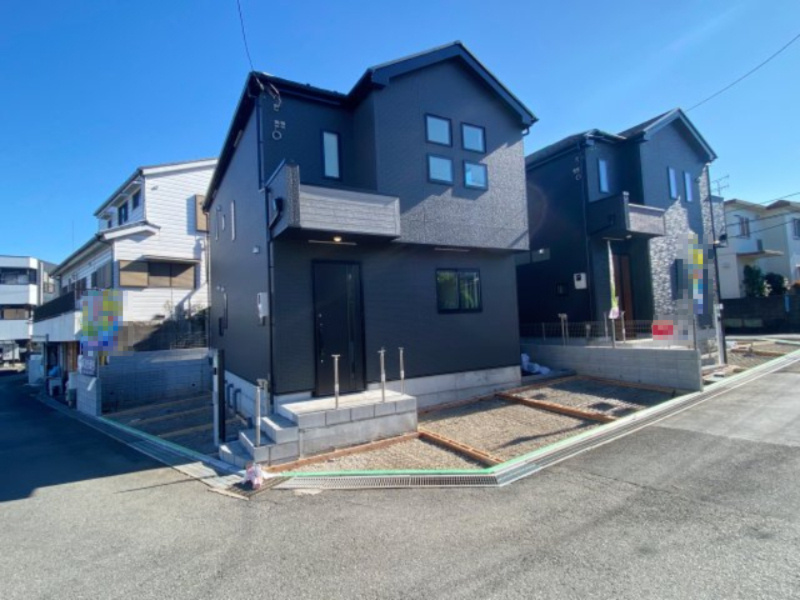 祝：成約済み　八王子市　中野山王　新築戸建て　３期の外観|人気の角地。開放感ある立地の新築戸建てです。～仲介手数料無料☆八王子ひなた不動産～八王子市中野山王　新築戸建て