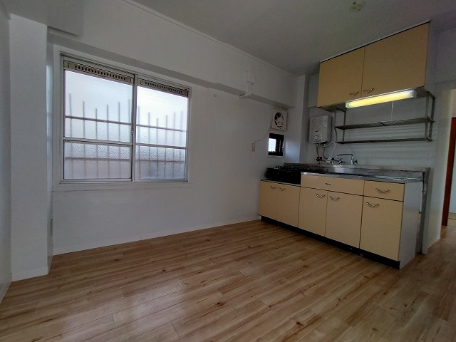 神戸市北区鈴蘭台東町６丁目の賃貸マンション