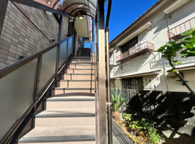 【エントランス】 | ウィリアムス邸 | エントランス★