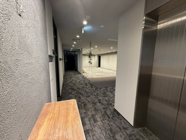 スタッフハウスビルの内装