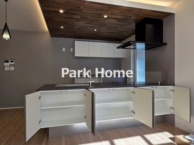 高知市小津町・4号地-新築戸建てのキッチン