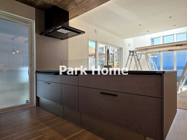 高知市小津町・4号地-新築戸建てのキッチン