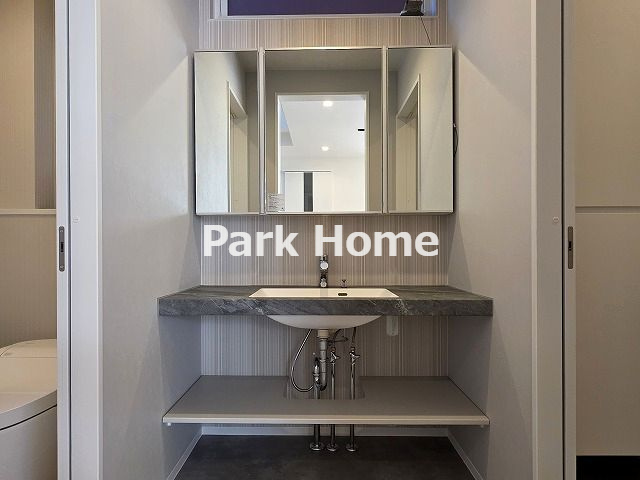 高知市小津町・4号地-新築戸建てのトイレ|１F:トイレ