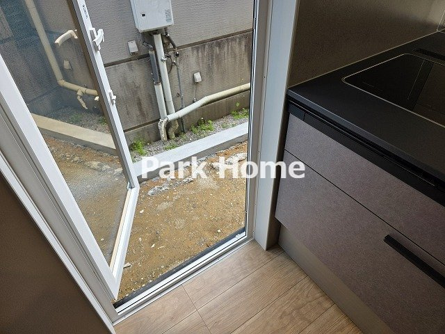 高知市小津町・4号地-新築戸建ての設備|勝手口