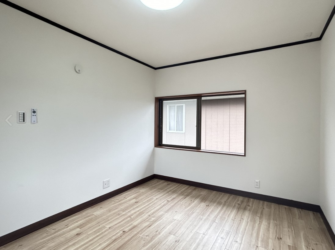 リフォーム済中古戸建　瑞穂市古橋　昭和63年築の洋室|2階洋室