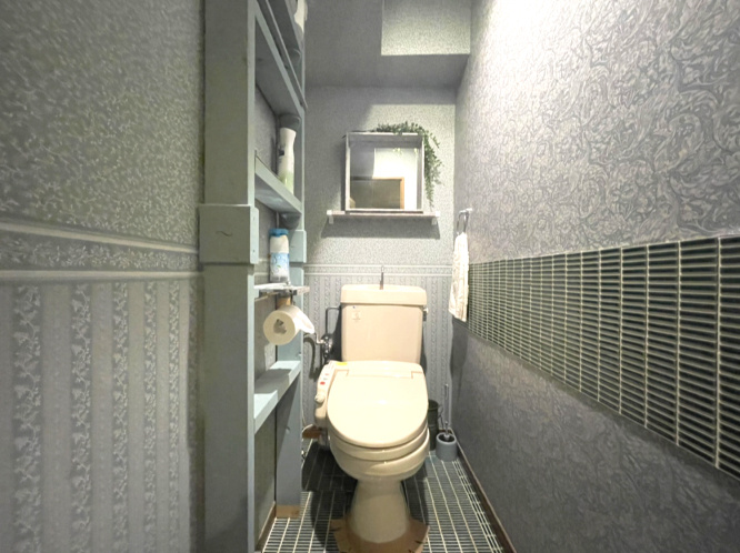 ファミーユ八幡のトイレ|トイレ室を撮影したものです。