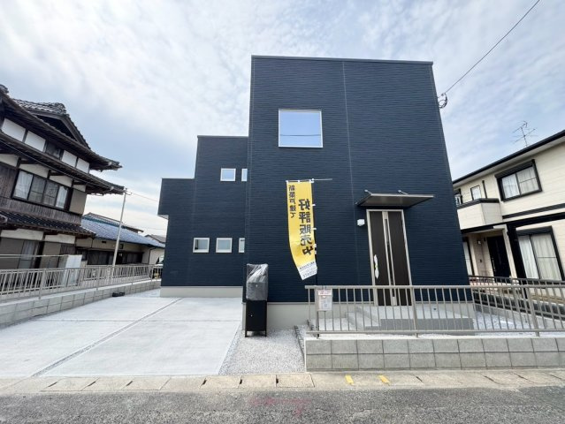 SUN COURTーサンコート－小倉南区中曽根東2丁目【小倉南区　新築戸建て】の駐車場|駐車スペースは並列２台可能♪【小倉南区　新築戸建て】