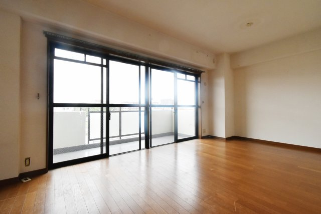 FIG TREE 2号館の居間・リビング