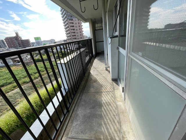 東都マンションのバルコニー