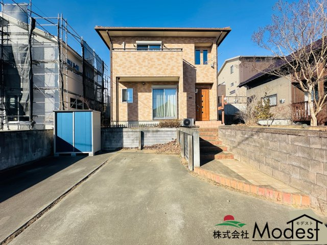 前橋市鼻毛石町中古住宅の外観|別荘地としても人気のエリア♪物置付き♪
