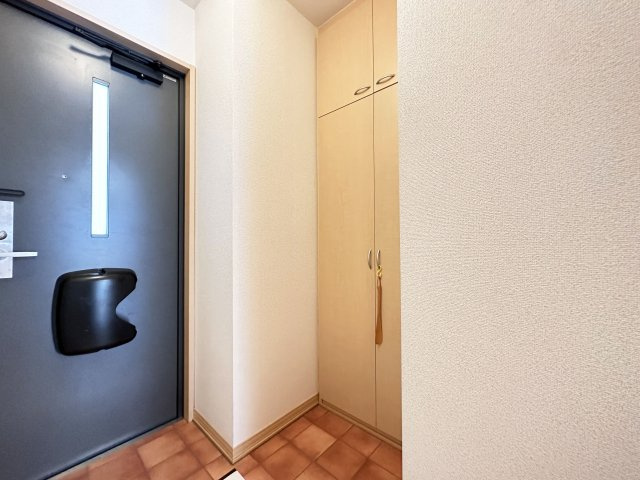 ビレッジ北久保 C棟の玄関