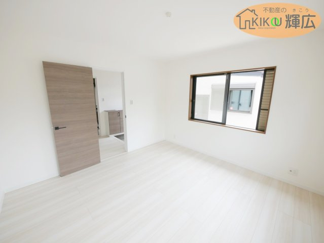 【洋室】 | 明石市大久保町八木　倉庫付戸建