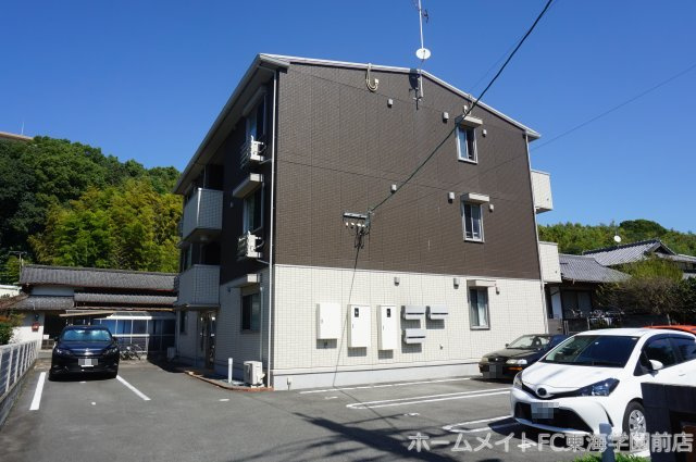 菊池郡菊陽町大字津久礼のアパート