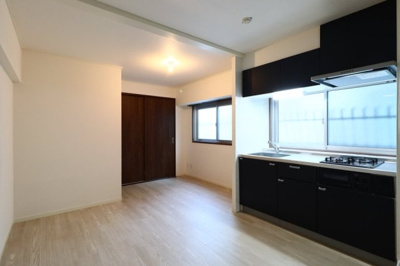 【洋室】 | 秀和目黒駅前レジデンス