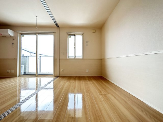 ホームインプラスの内装