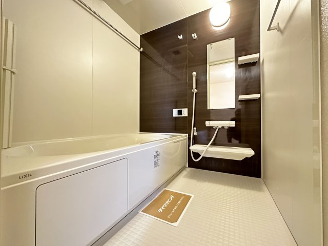 ホームインプラスの浴室