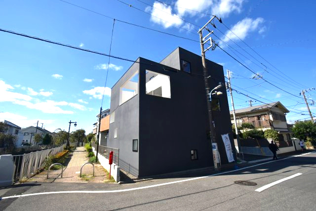 本天沼3丁目・新築戸建の前面道路含む現地写真